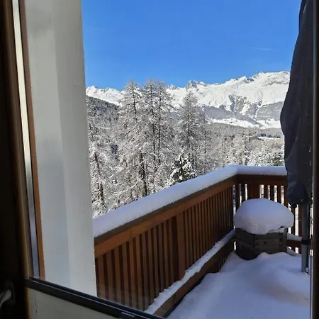 Lägenhet Chesa Vista Mezdi