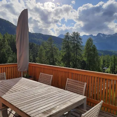 Chesa Vista Mezdi Lägenhet Pontresina